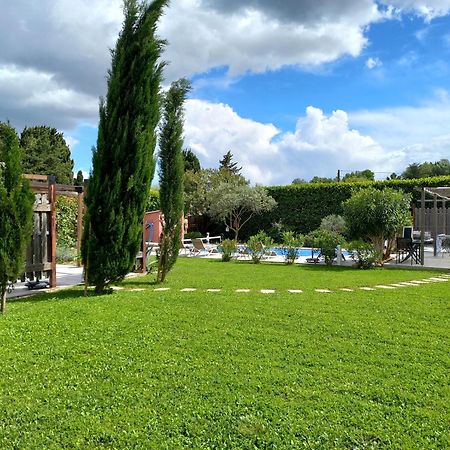 L'En Haut Aramon Экстерьер фото