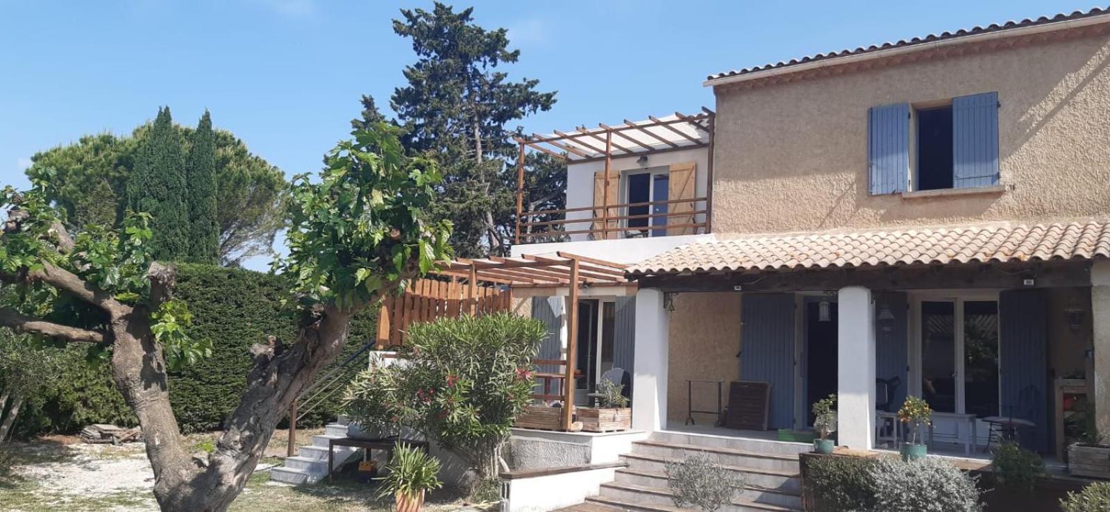 L'En Haut Aramon Экстерьер фото